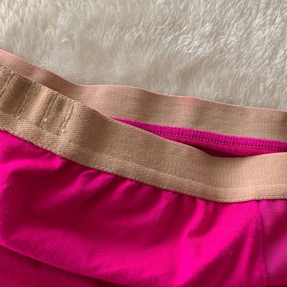 Lululemon Run Your Heart Out Tank - Picture 9 of 10